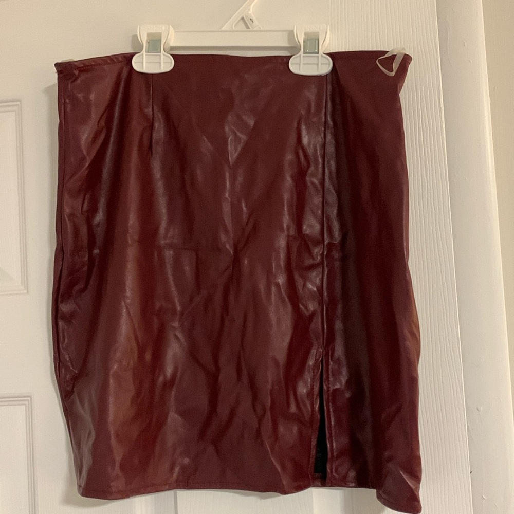 Windsor leather skirt